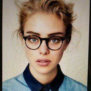 Meet your Posher, Lexi